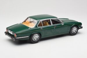 Jaguar XJ Series III Dark Green MCG 1:18 MCG18175 Diecast — photo 2 of 6