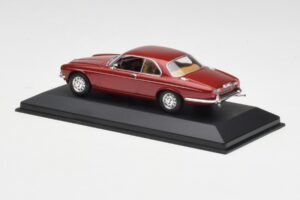 Jaguar XJ12 Coupe Regency Red Minichamps 1:43 400130461 Diecast — photo 3 of 4