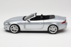 Jaguar XK X150 Convertible Silver Minichamps 1:18 153130533 Diecast — photo 4 of 8
