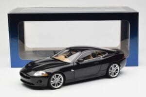 Jaguar XK-R X150 Midnight Black AUTOart 1:18 73632 Diecast — photo 8 of 8