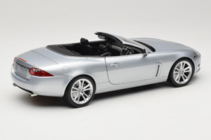 Jaguar XK X150 Convertible Silver Minichamps 1:18 150130531 Diecast — photo 3 of 8