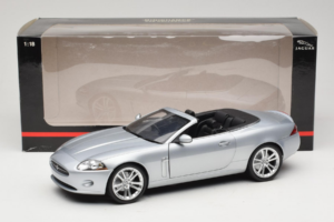 Jaguar XK X150 Convertible Silver Minichamps 1:18 150130531 Diecast — photo 8 of 8