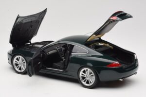 Jaguar XK X150 Coupe Green Minichamps 1:18 150130501 Diecast — photo 5 of 8