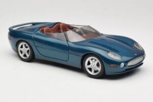 Jaguar XK180 Green Maisto 1:18 50337 Diecast — photo 6 of 8