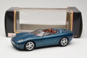 Jaguar XK180 Green Maisto 1:18 50337 Diecast — photo 8 of 8