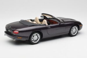 Jaguar XKR X100 Cabriolet Grey Maisto 1:18 50331 Diecast — photo 3 of 8