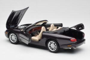 Jaguar XKR X100 Cabriolet Grey Maisto 1:18 50331 Diecast — photo 5 of 8