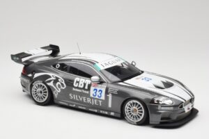 Jaguar XKR GT3 Quaife #33 P. Hall FIA GT3 Championship 2008 Minichamps 1:18 150081333 Diecast — photo 4 of 6
