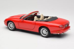 Jaguar XKR X100 Red Maisto 1:18 50330 Diecast — photo 7 of 8
