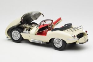 Jaguar XKSS Cream AUTOart 1:18 73512 Diecast — photo 5 of 8