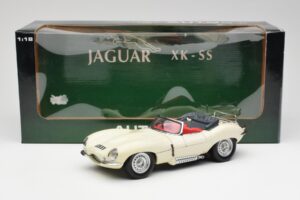 Jaguar XKSS Cream AUTOart 1:18 73512 Diecast — photo 8 of 8