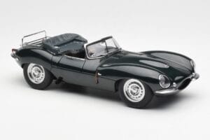Jaguar XKSS Steve McQueen Personal Car AUTOart 1:18 73526 Diecast — photo 6 of 8