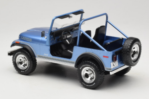 Jeep CJ-7 Laredo Blue MCG 1:18 MCG18553 Diecast — photo 5 of 6