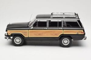 Jeep Grand Wagoneer Black KK-Scale 1:18 KKDC181113 Diecast — photo 3 of 6