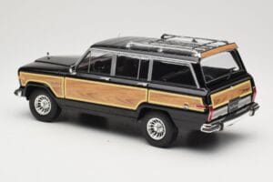 Jeep Grand Wagoneer Black KK-Scale 1:18 KKDC181113 Diecast — photo 5 of 6