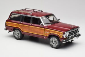 Jeep Grand Wagoneer Classic Red AUTOart 1:18 74002 Diecast — photo 6 of 8