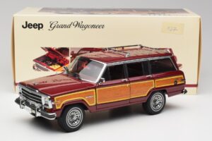 Jeep Grand Wagoneer Classic Red AUTOart 1:18 74002 Diecast — photo 8 of 8