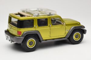 Jeep Rescue Concept Green Maisto 1:18 36699-M1 Diecast — photo 3 of 8