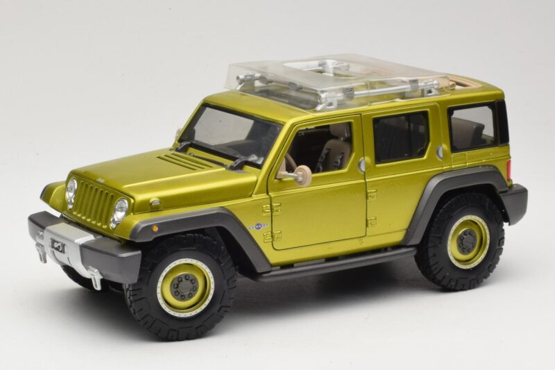 Jeep Rescue Concept Green Maisto 1:18 36699-M1 Diecast