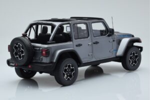 Jeep Wrangler 4xe Silver GT Spirit 1:18 GT419 Resin — photo 2 of 6
