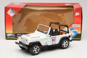 Jeep Wrangler Rallye #97 Beige Solido 1:18 9012 Diecast — photo 6 of 6