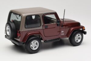 Jeep Wrangler TJ Sahara Red Maisto 1:18 31662 Diecast — photo 3 of 8