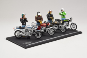 Joe Bar Team Collection with Figures Solido 1:18 5008 Diecast — photo 2 of 4