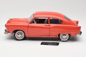 Kaiser Henry J Red Sun Star 1:18 5092 Diecast — photo 4 of 8