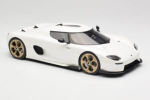 Koenigsegg CC850 Crystal White GT Spirit 1:18 GT903 Resin — photo 4 of 6