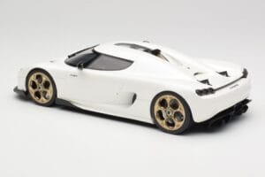 Koenigsegg CC850 Crystal White GT Spirit 1:18 GT903 Resin — photo 5 of 6