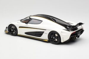 Koenigsegg Regera Crystal White GT Spirit 1:18 GT913 Resin — photo 5 of 6
