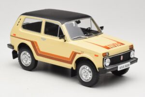 Lada Niva 2121 California Beige MCG 1:18 MCG18004 Diecast — photo 4 of 6