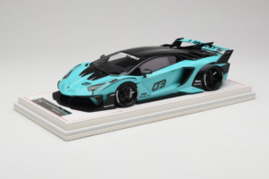 Lamborghini Aventador Liberty Walk LB-Silhouette WORKS GT Evo Mint Green IVY 1:18 REMC001 Resin — photo 2 of 7