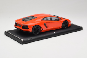Lamborghini Aventador Orange MR Collection 1:18 LAMB064 Resin — photo 3 of 6