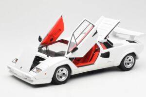 Lamborghini Countach LP500S White Kyosho 1:18 08320E Diecast — photo 2 of 8