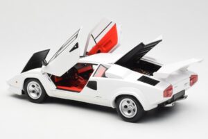 Lamborghini Countach LP500S White Kyosho 1:18 08320E Diecast — photo 5 of 8