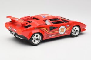 Lamborghini Countach Red Bburago 1:18 3047 Diecast — photo 3 of 8