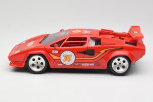 Lamborghini Countach Red Bburago 1:18 3047 Diecast — photo 4 of 8