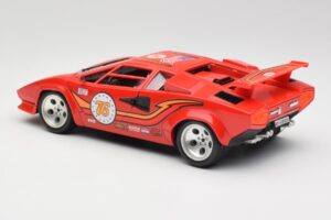 Lamborghini Countach Red Bburago 1:18 3047 Diecast — photo 7 of 8
