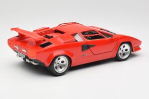 Lamborghini Countach Red Bburago 1:18 3047-M1 Diecast — photo 3 of 8