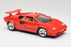 Lamborghini Countach Red Bburago 1:18 3047-M1 Diecast — photo 6 of 8