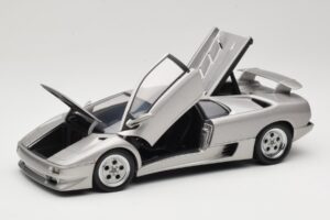 Lamborghini Diablo Silver AUTOart 1:18 70071 Diecast — photo 2 of 8