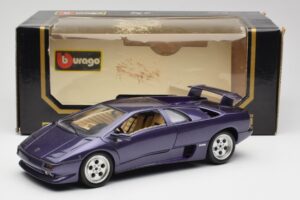 Lamborghini Diablo Purple Maisto 1:18 3028 Diecast — photo 8 of 8
