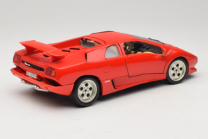 Lamborghini Diablo Red Bburago 1:18 3041-M1 Diecast — photo 3 of 8