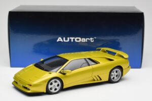 Lamborghini Diablo SE30 Anniversary Edition Yellow Spyder AUTOart 1:18 79157 Diecast — photo 8 of 8