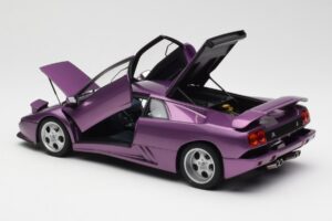 Lamborghini Diablo SE30 Jota Metallic Purple AUTOart 1:18 79142 Composite — photo 5 of 8