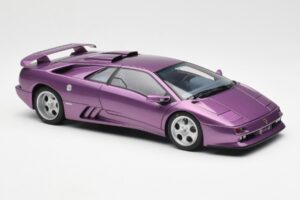 Lamborghini Diablo SE30 Jota Metallic Purple AUTOart 1:18 79142 Composite — photo 6 of 8