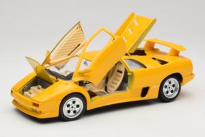 Lamborghini Diablo Yellow Bburago 1:18 3041 Diecast — photo 2 of 8