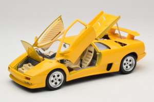 Lamborghini Diablo Yellow Bburago 1:18 3041-M2 Diecast — photo 2 of 8