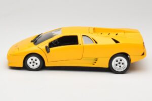Lamborghini Diablo Yellow Tonka 1:18 09035 Diecast — photo 4 of 8